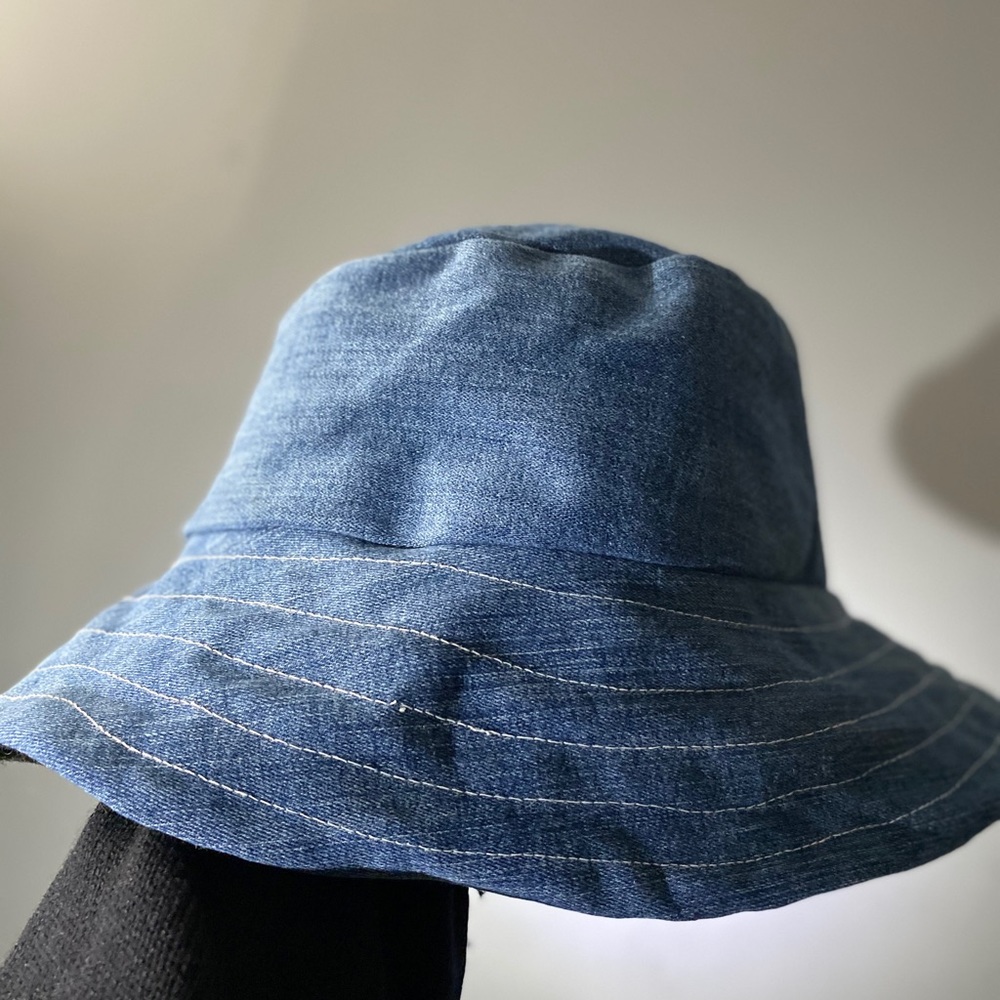 HAND MADE Reversible denim/black bucket hat